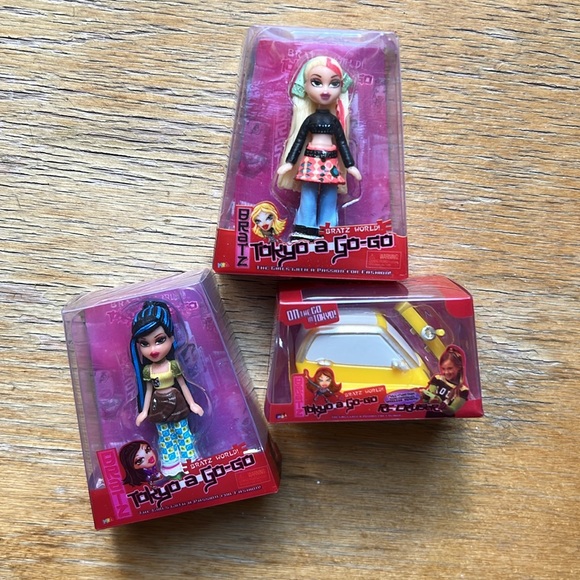 MINI BRATZ BUNDLE! Tokyo a Go Go Cloe, Jade, and Cruiser - Picture 8 of 8